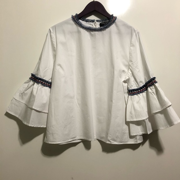 NWT Few Moda Fluted Ruffle Bell Sleeve Top - Picture 8 of 8